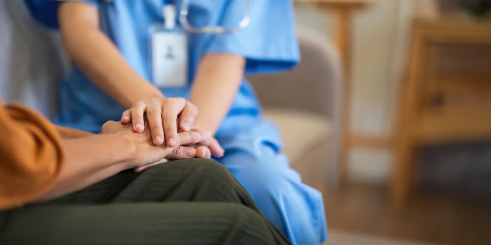 Erste Woche mit der Pflegekraft – typische Fehler vermeiden